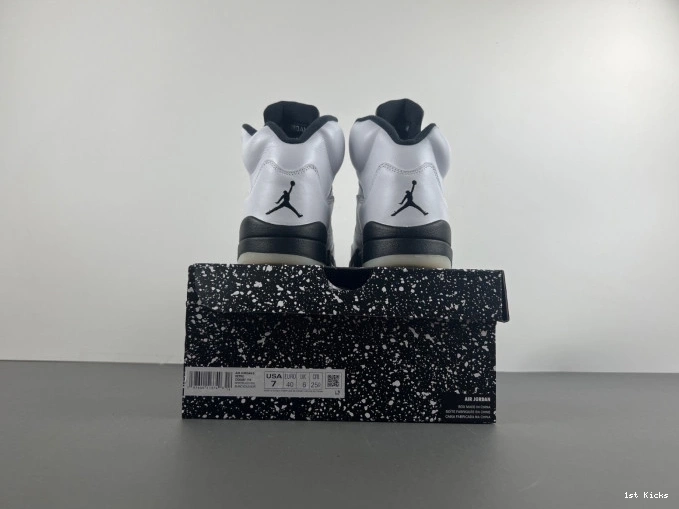 1st Kicks BLACK' AIR JORDAN DD0587-110 5 RETRO 'WHITE 0721